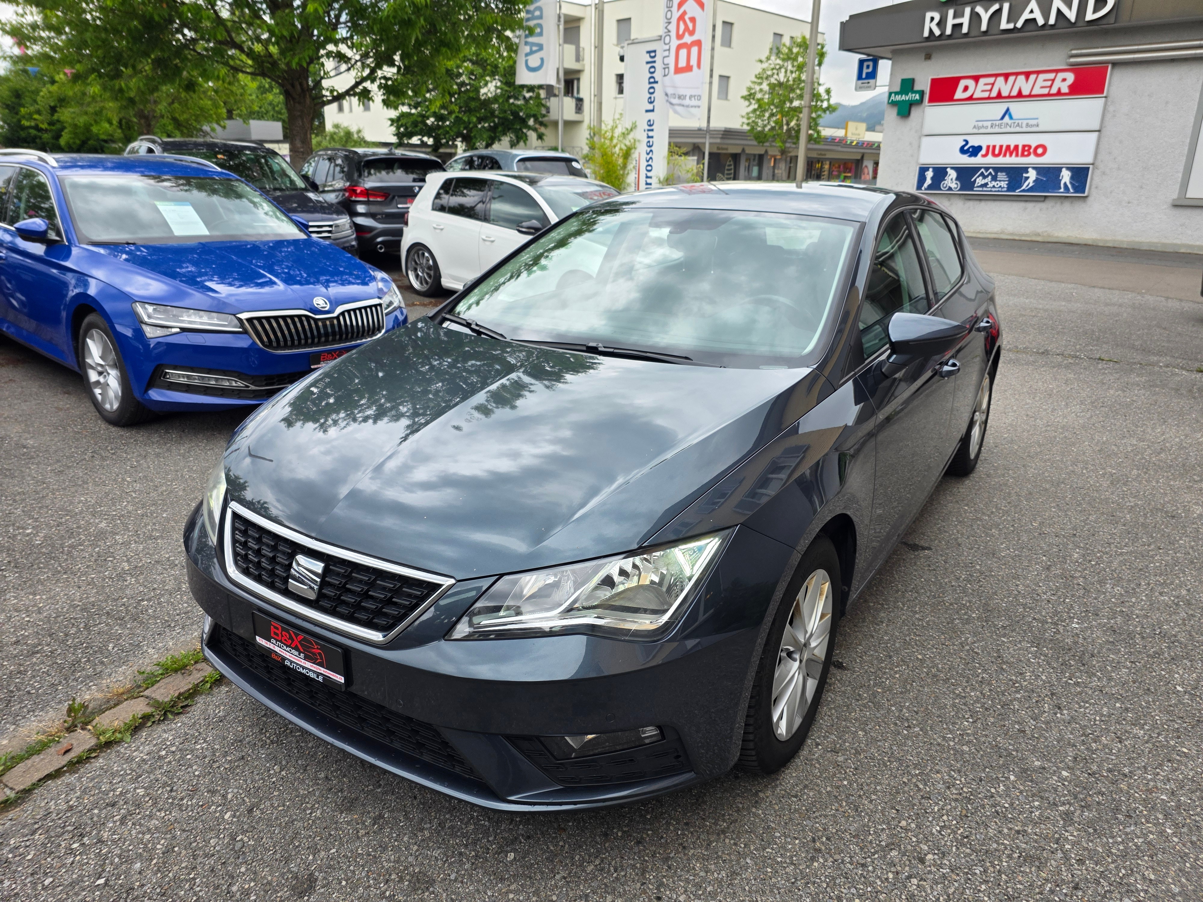 Car photo