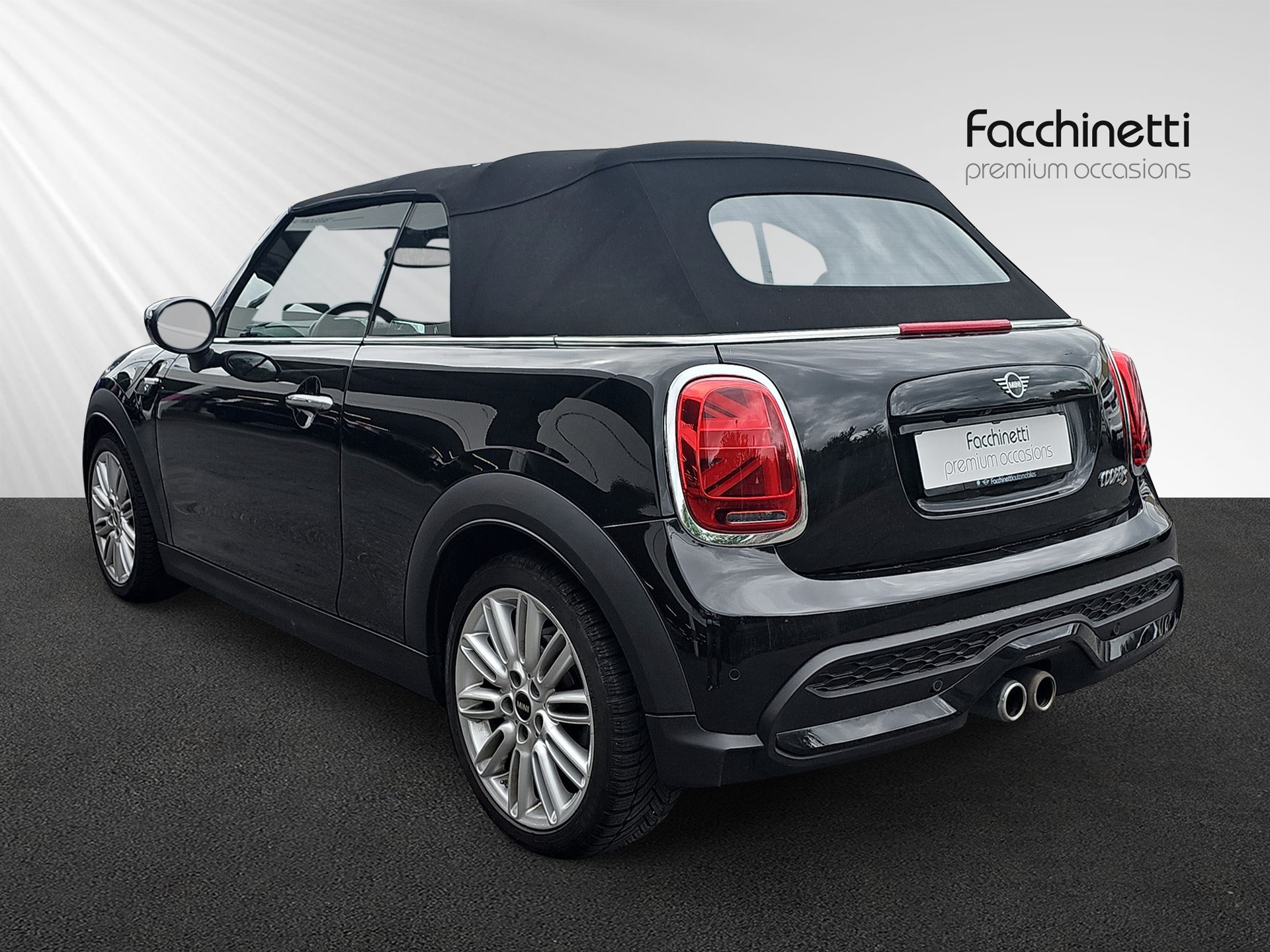 MINI Cooper S Cabriolet-image-2