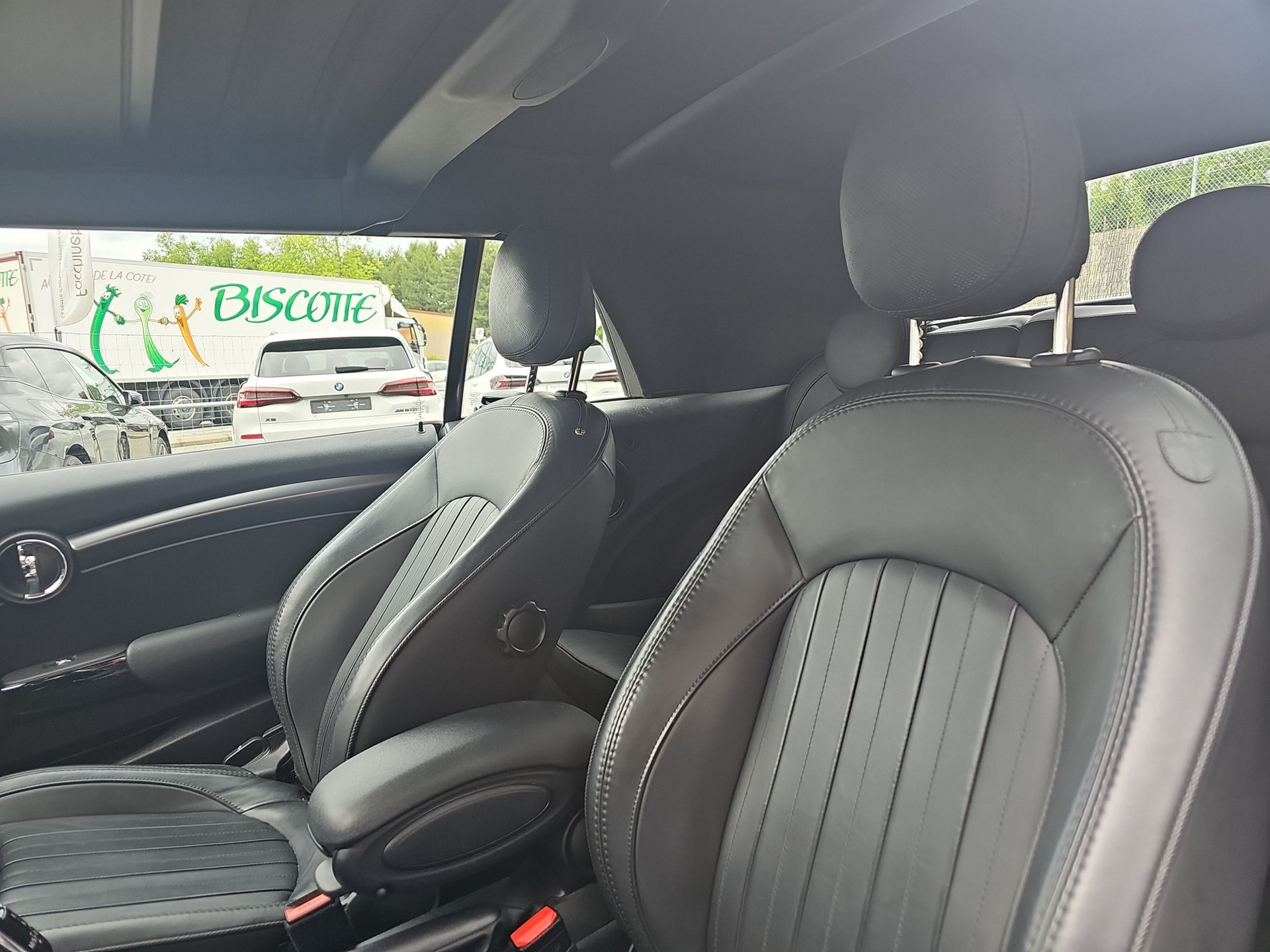 MINI Cooper S Cabriolet-image-9