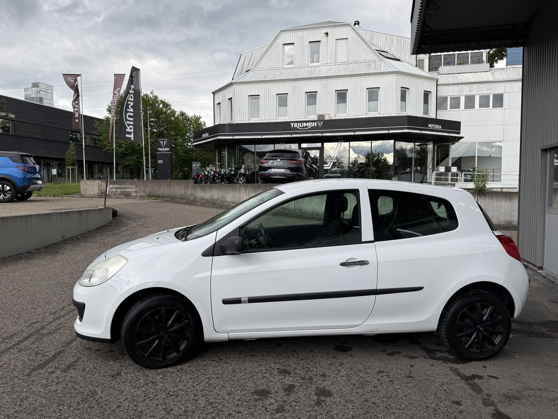 RENAULT Clio 1.2 16V Expression-image-7