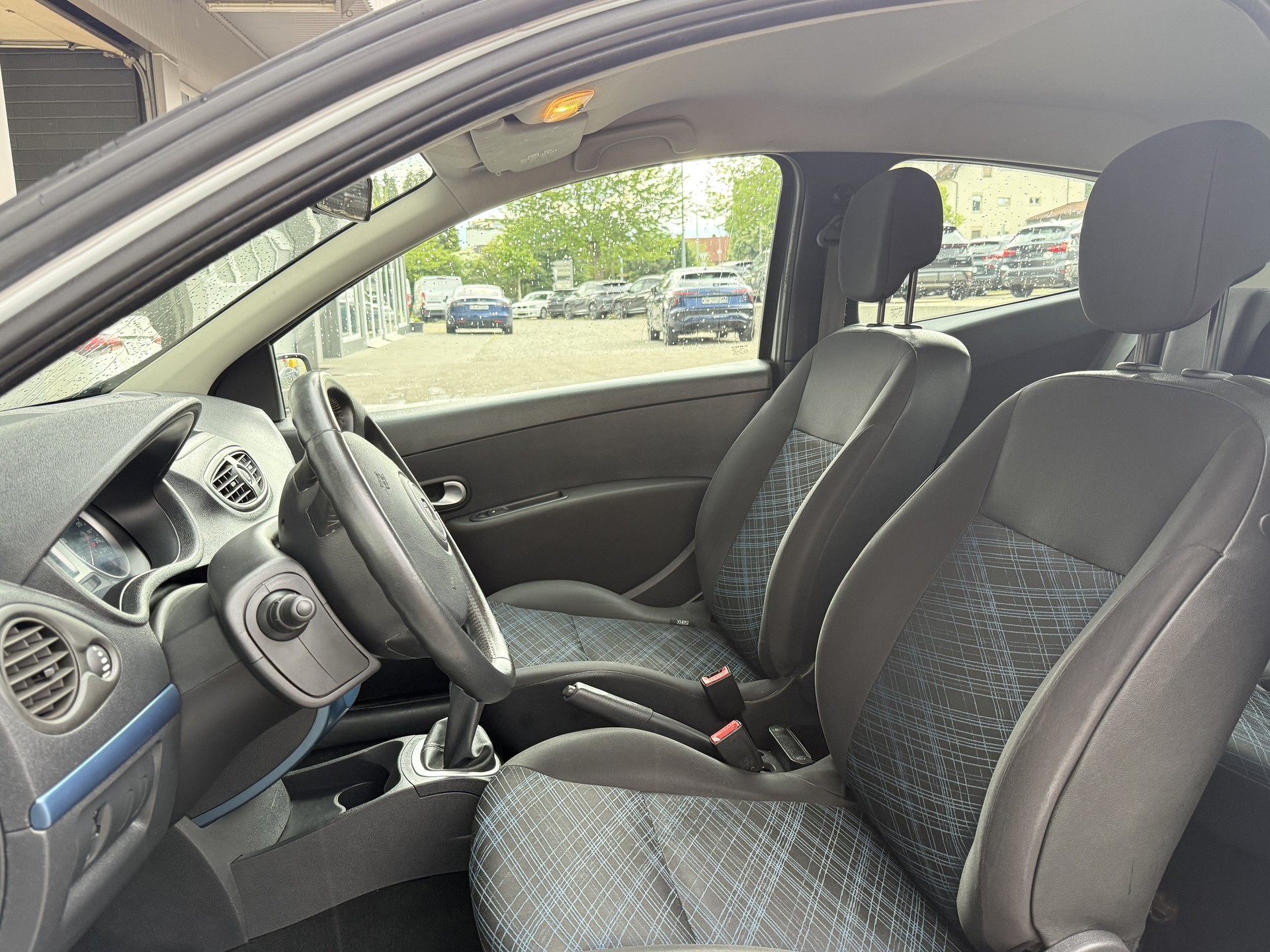 RENAULT Clio 1.2 16V Expression-image-8