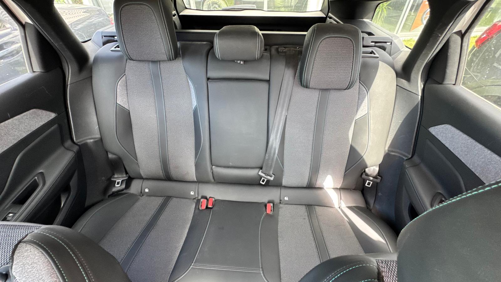 BMW 225xe iPerformance Active Tourer Steptronic-image-11