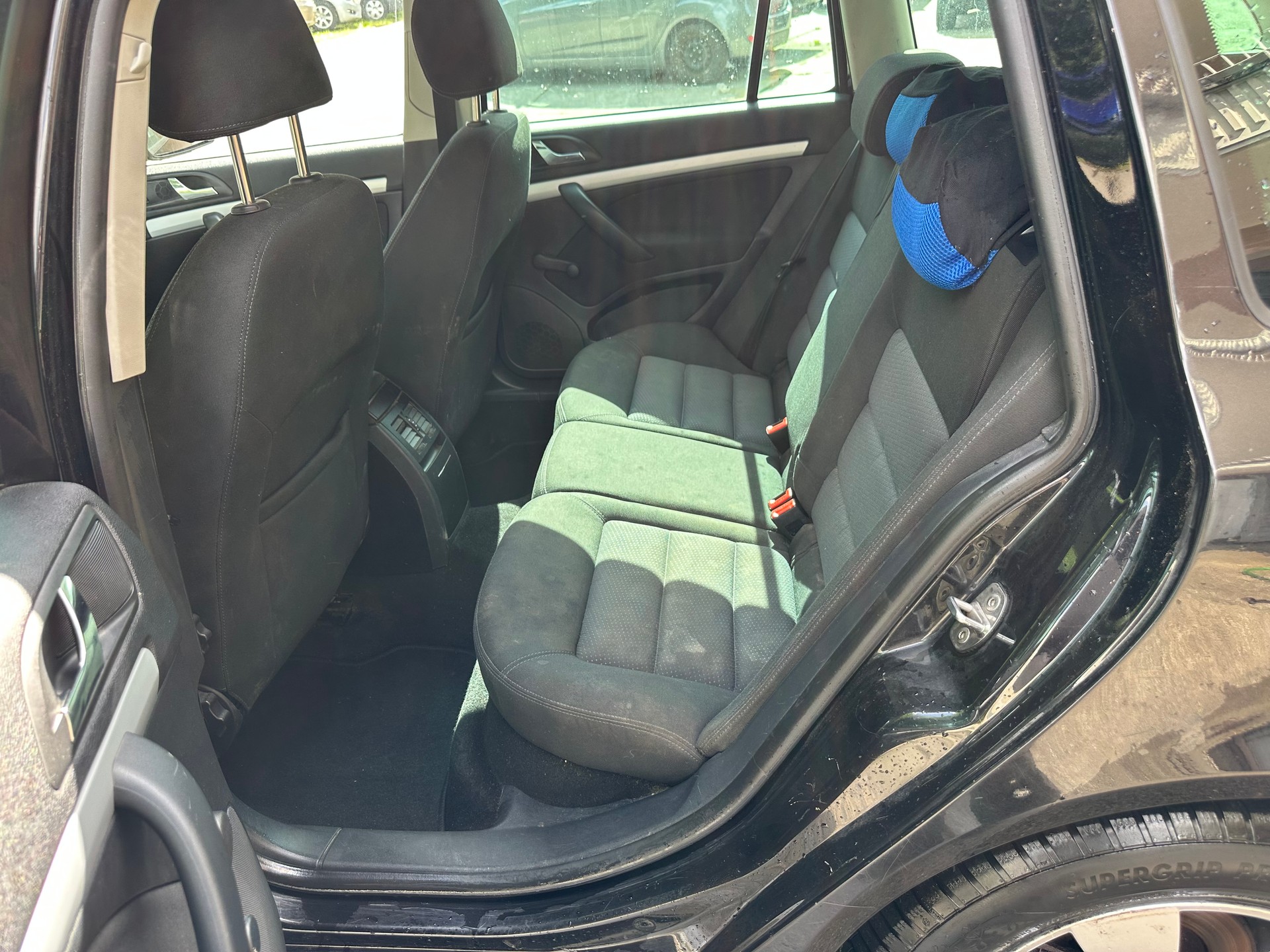 SKODA Octavia 2.0 FSI Adventure 4x4-image-8