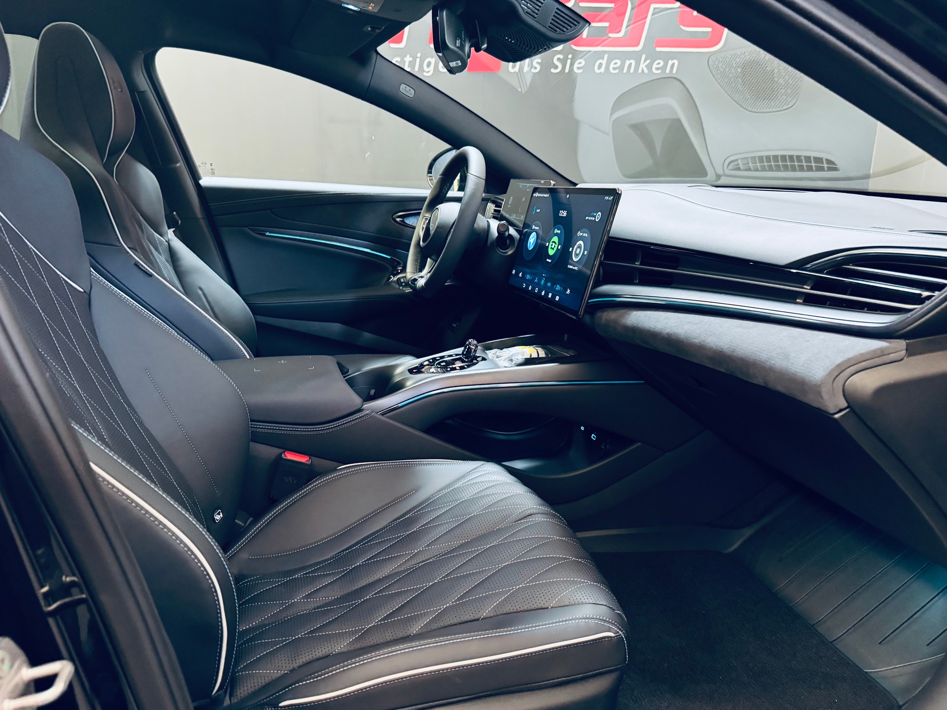 BYD Seal 82,2 kWh Excellence AWD MY 26-image-12