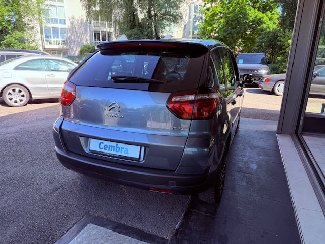 CITROEN C4 Picasso 1.6i 16V Attraction-image-6
