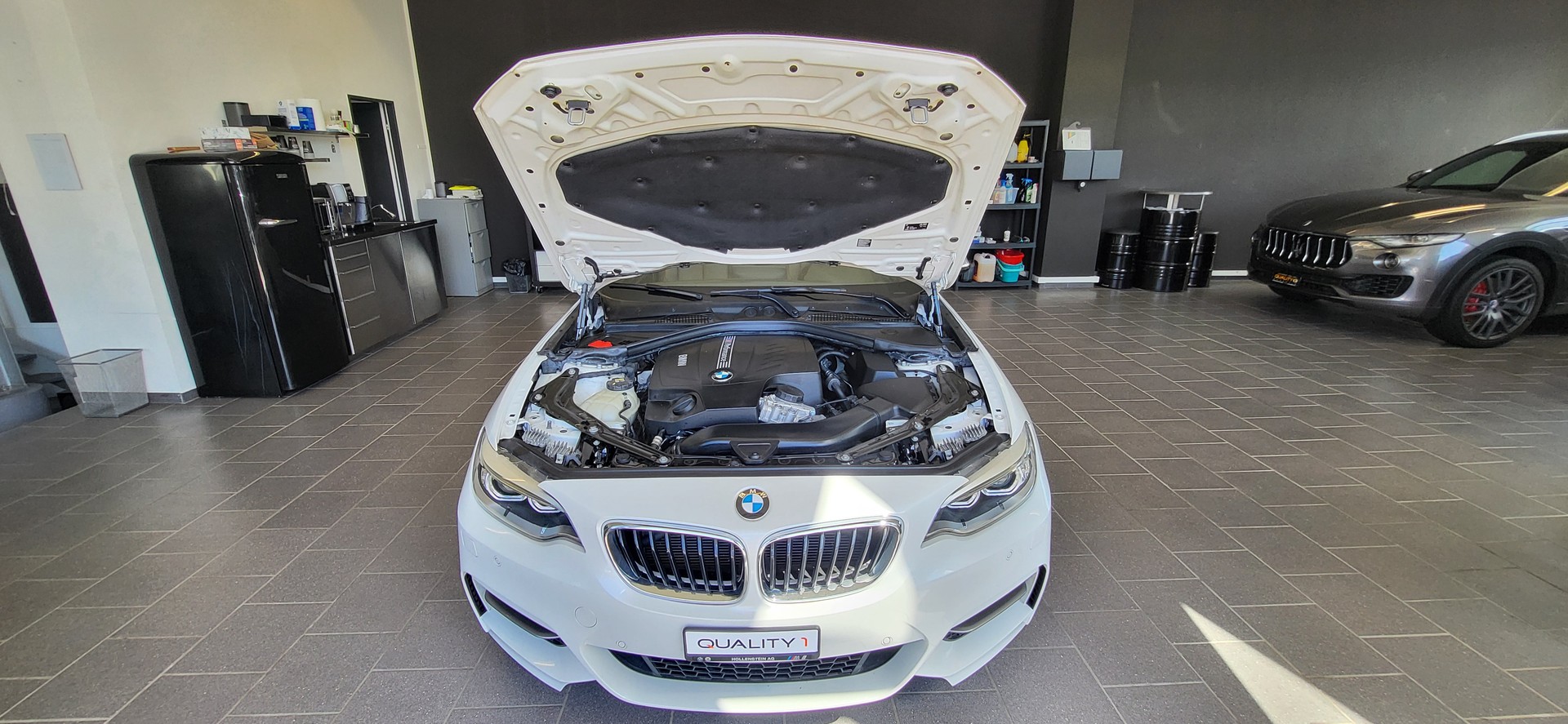 BMW M235i xDrive Steptronic-image-11