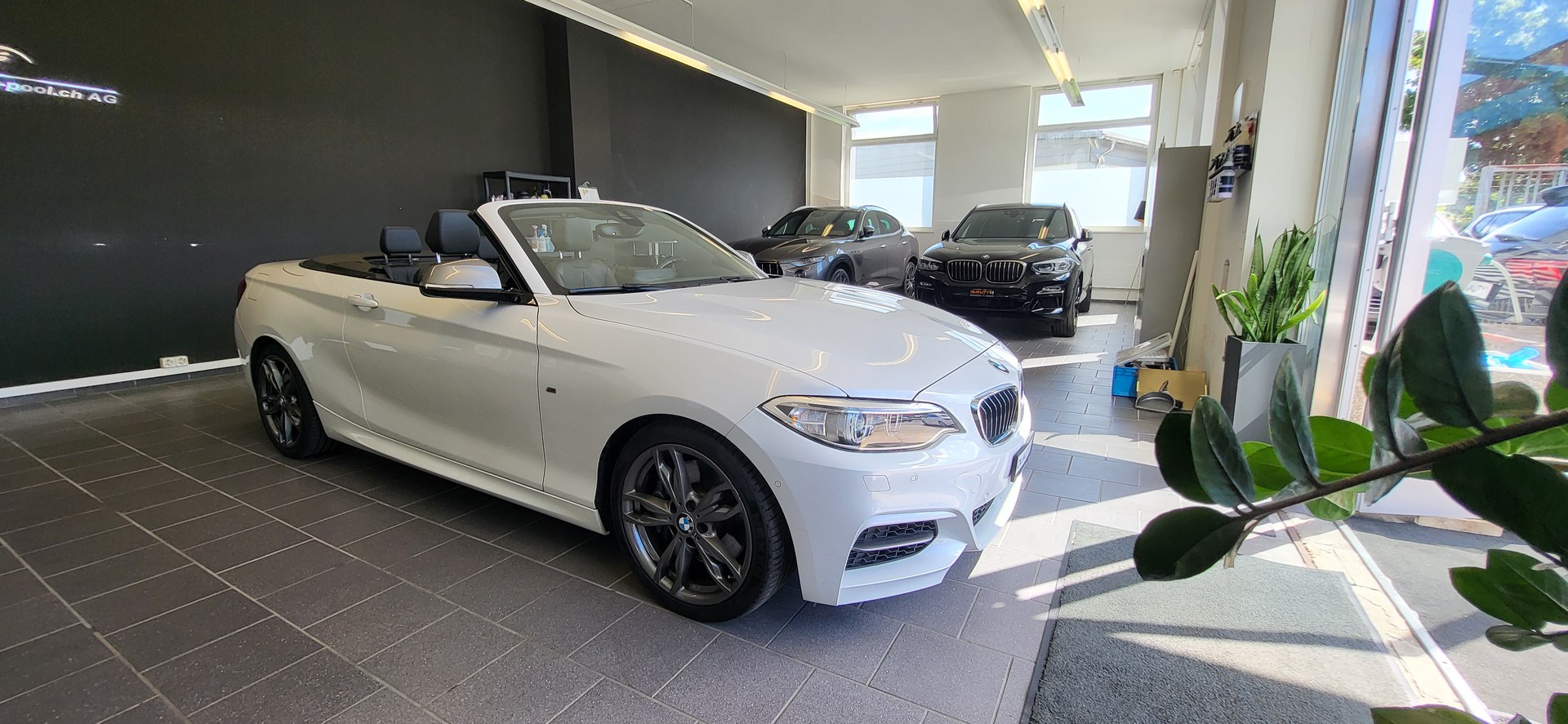 BMW M235i xDrive Steptronic-image-2