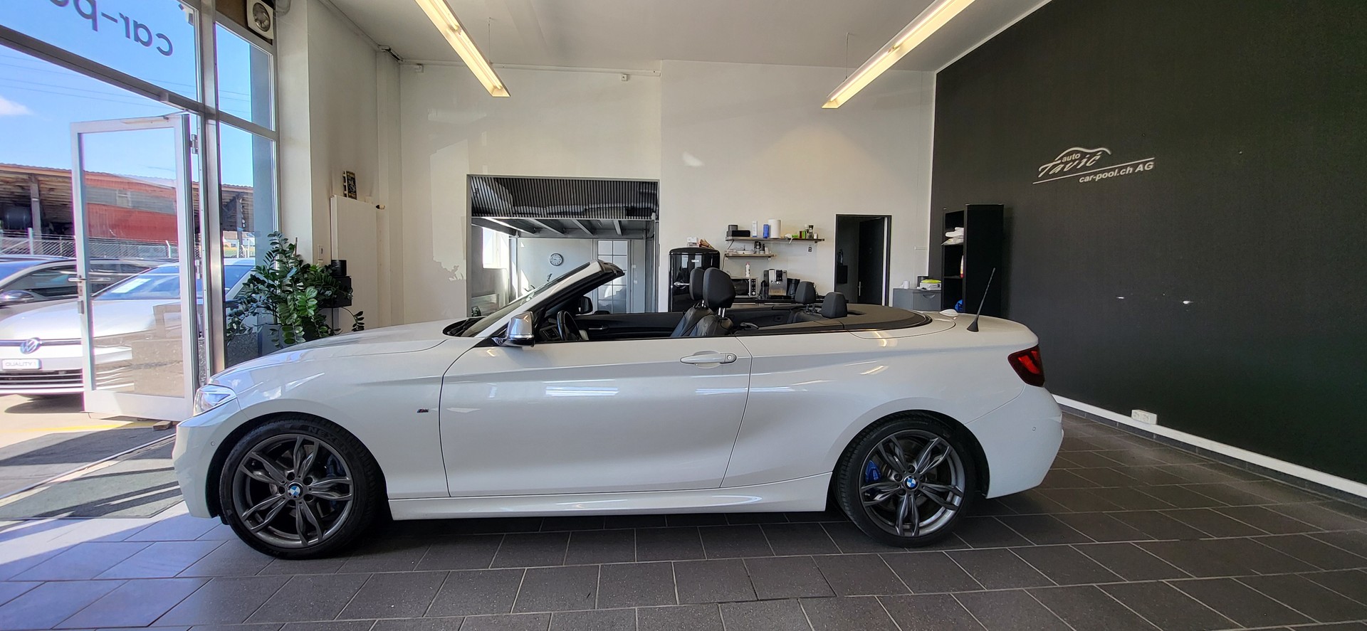BMW M235i xDrive Steptronic-image-3