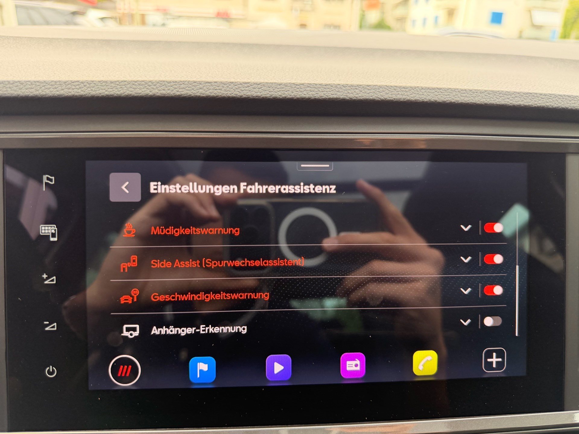 CUPRA Ateca 2.0 TSI 4DRIVE *** PANORAMADACH & ANHÄNGERKUPPLUNG ***-image-17