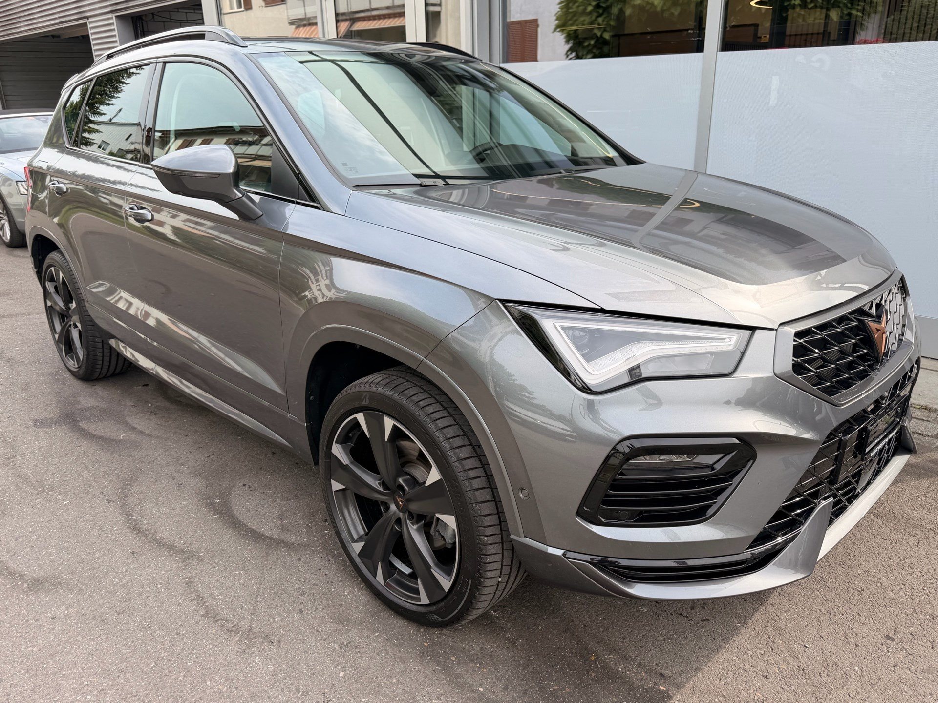 CUPRA Ateca 2.0 TSI 4DRIVE *** PANORAMADACH & ANHÄNGERKUPPLUNG ***-showroom-element-2