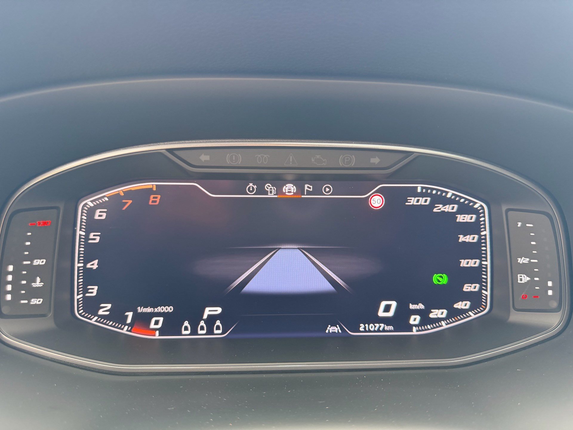 CUPRA Ateca 2.0 TSI 4DRIVE *** PANORAMADACH & ANHÄNGERKUPPLUNG ***-image-10