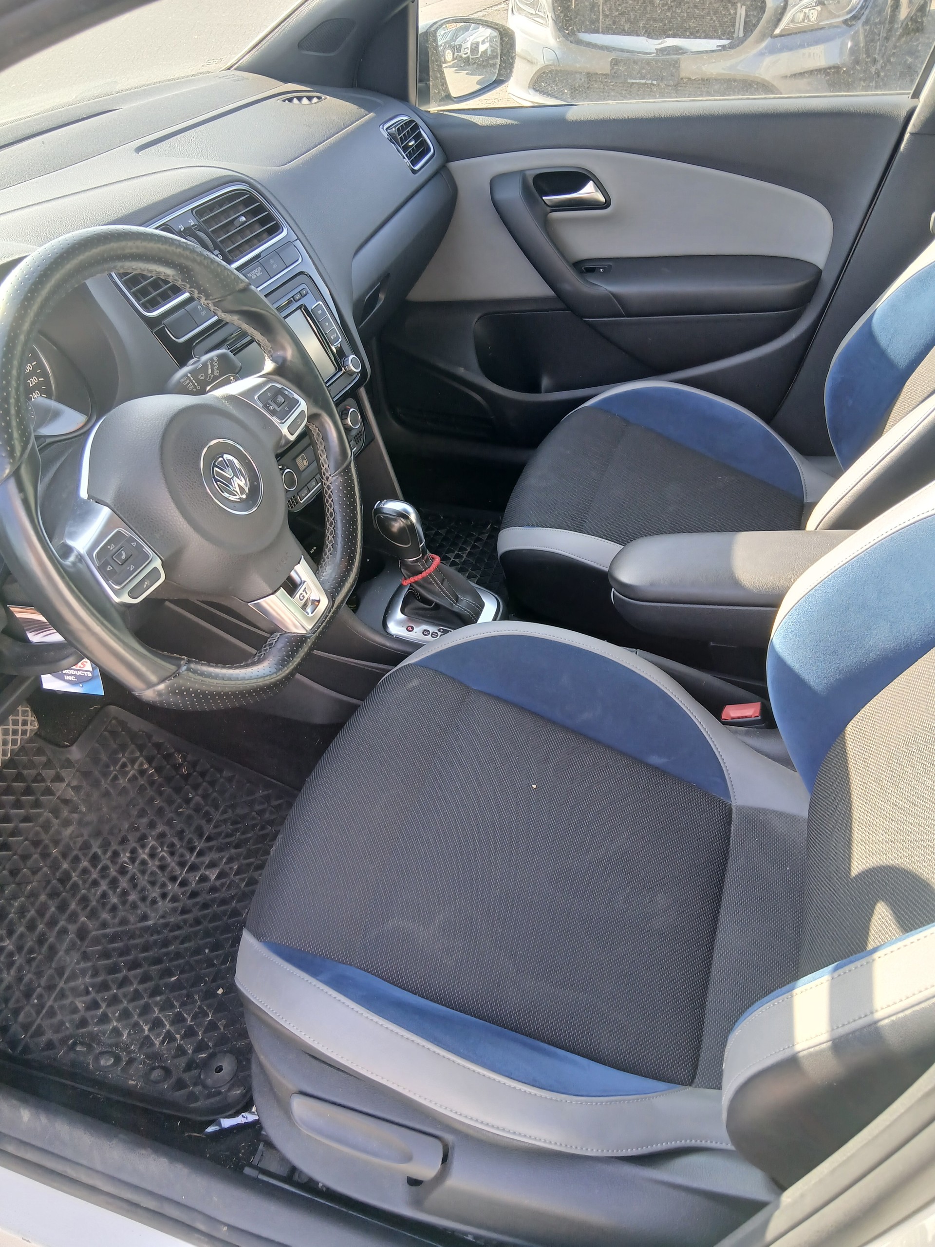 VW Polo 1.4 TSI BlueGT DSG-image-8