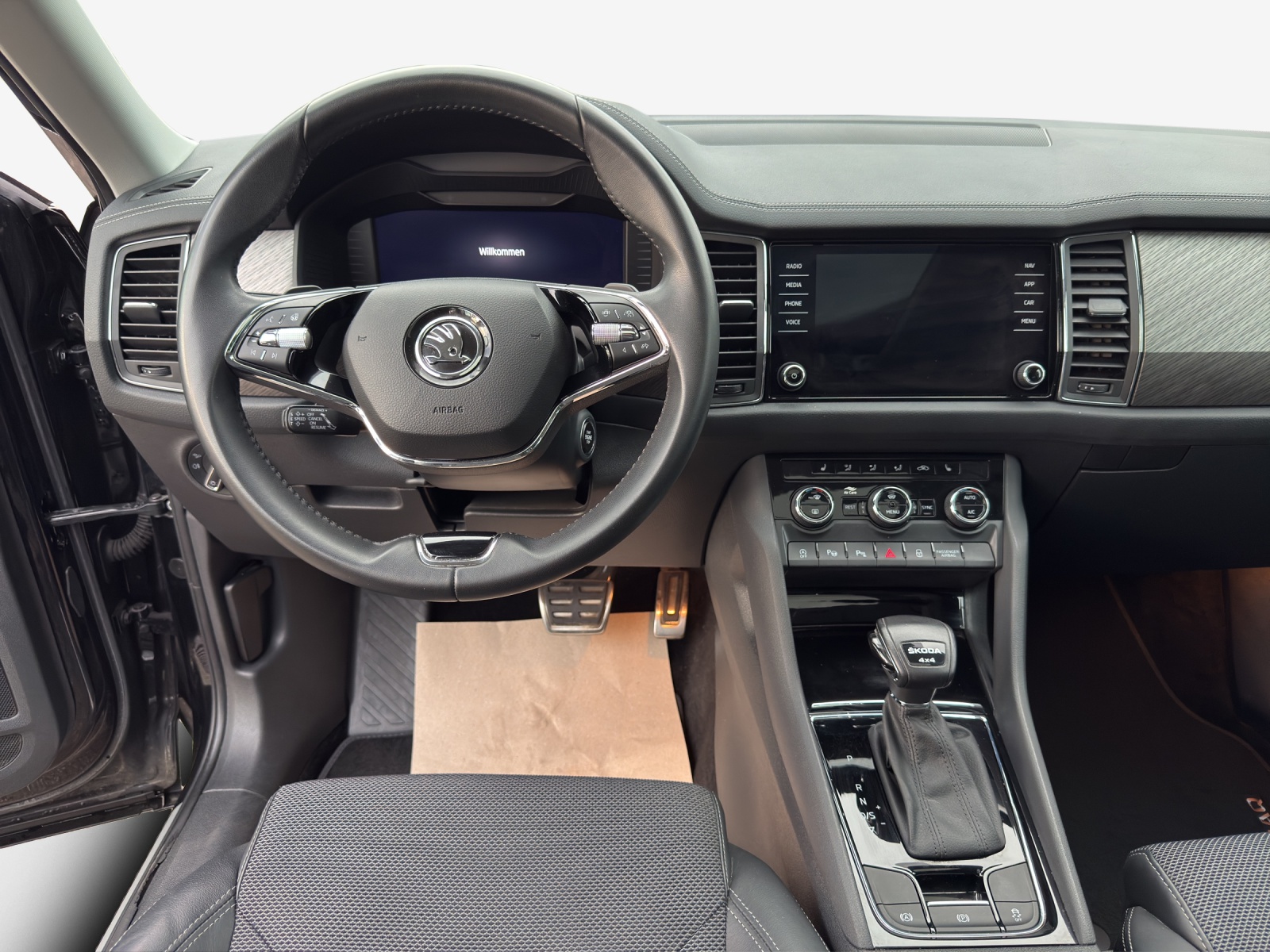 SKODA Kodiaq 2.0 TDI CR Style 4x4 DSG-image-8