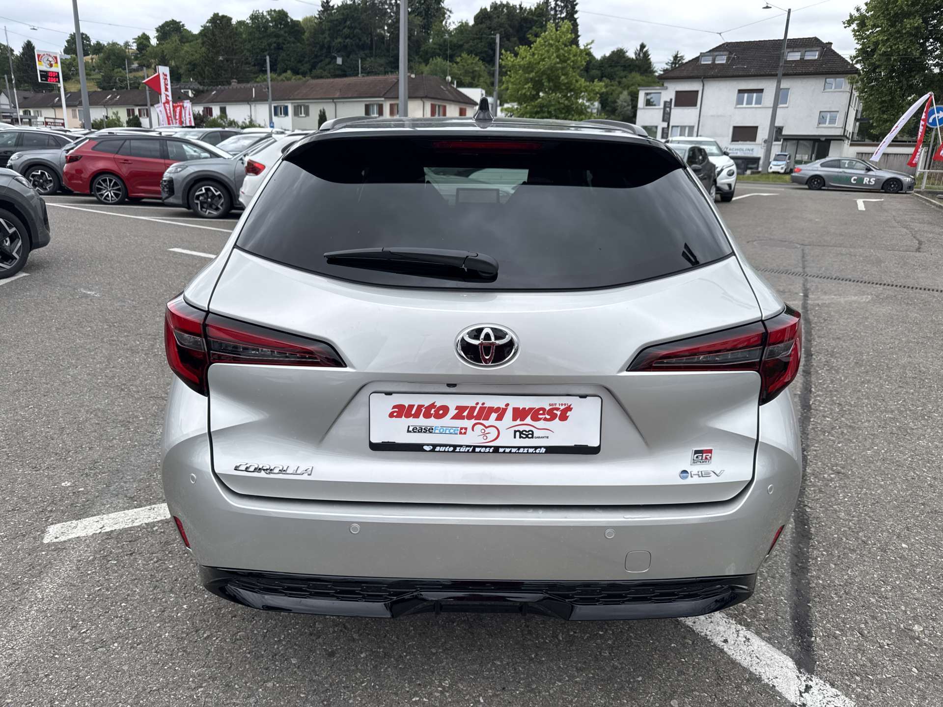 TOYOTA Corolla Touring Sports 2.0 HSD GR Sport e-CVT Automat-image-14