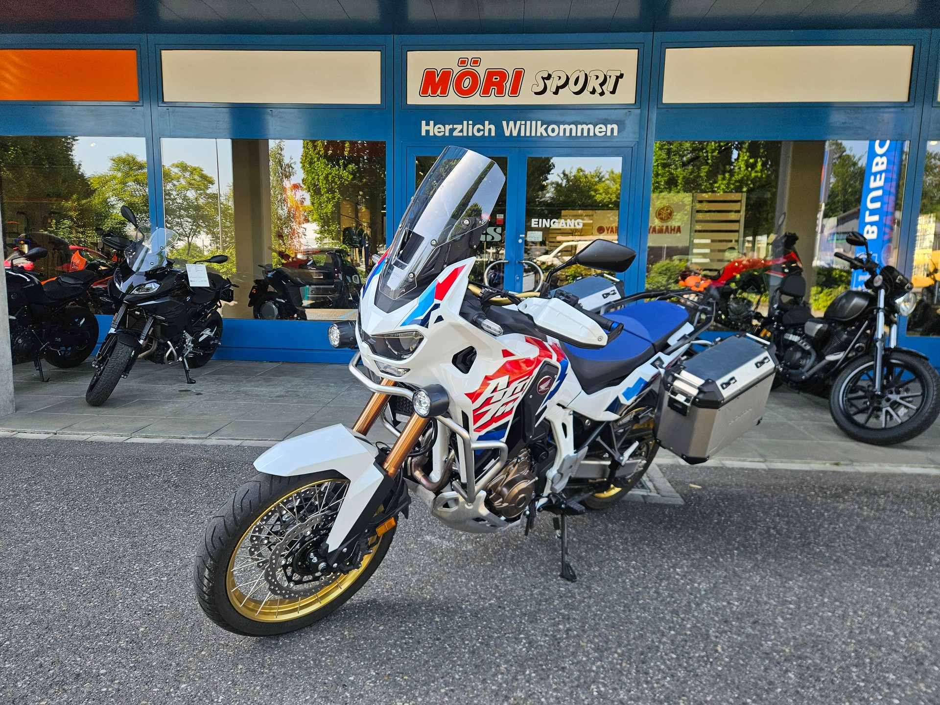 HONDA CRF 1100 DCT Africa Twin-showroom-element-2