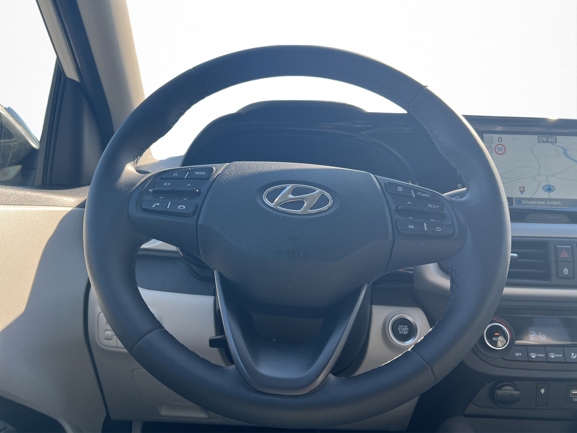 HYUNDAI i10 1.2 Vertex Automat-image-8