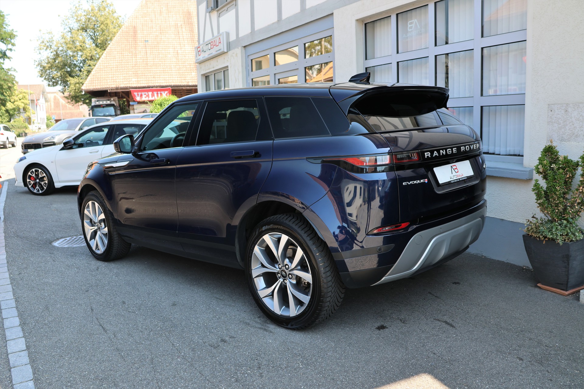 LAND ROVER Range Rover Evoque P 200 MHEV SE AT9 (CH)-image-6