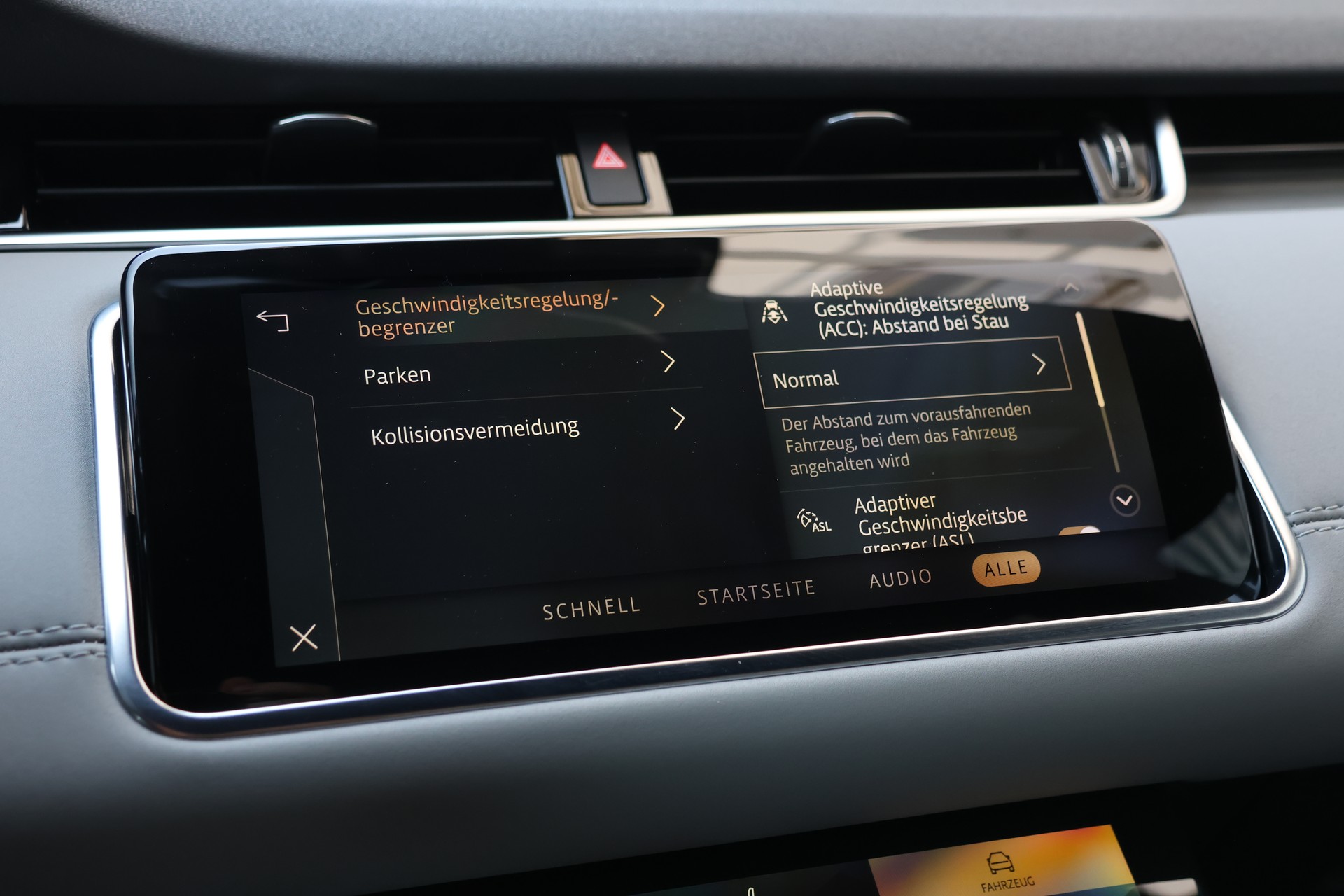 LAND ROVER Range Rover Evoque P 200 MHEV SE AT9 (CH)-image-29