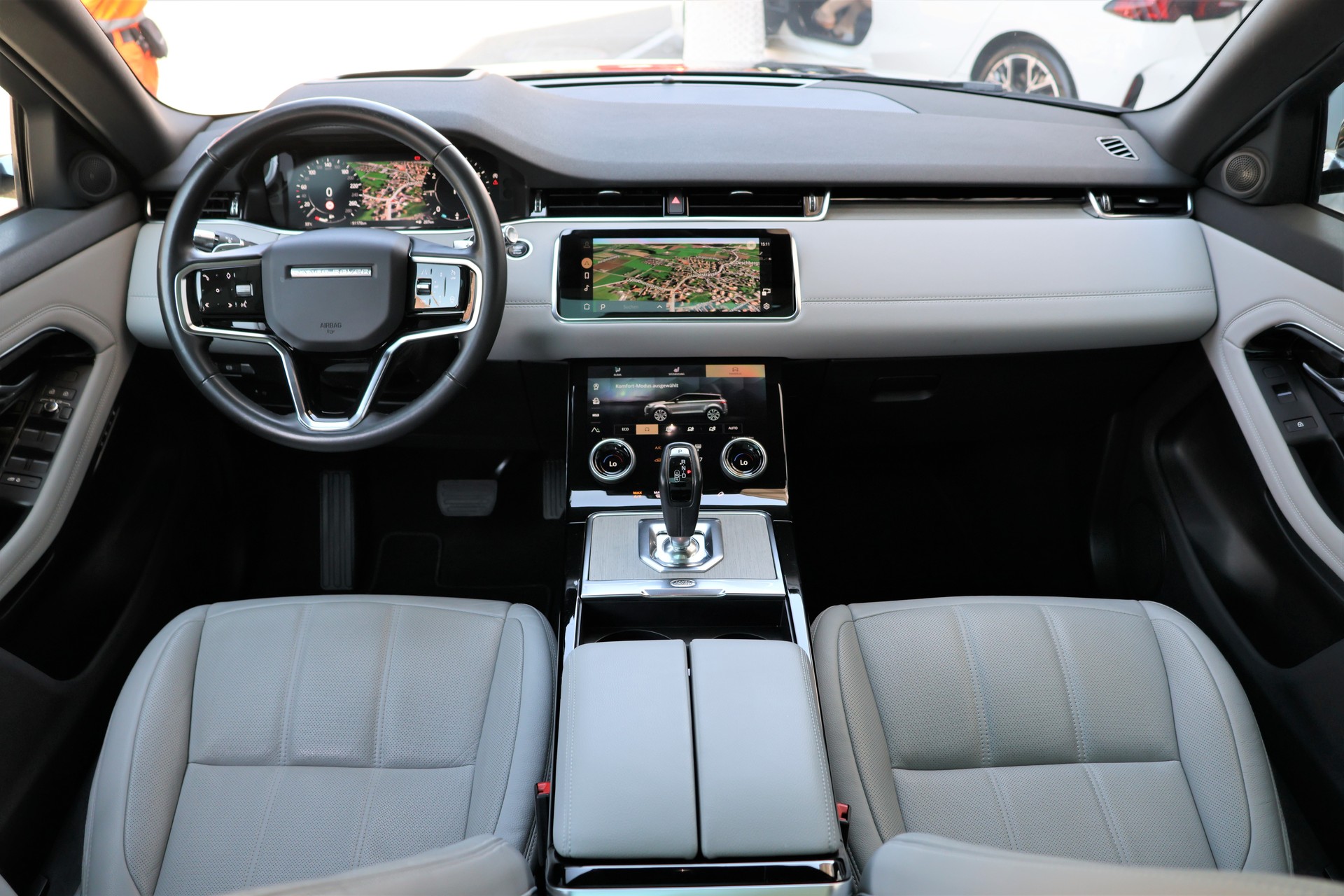 LAND ROVER Range Rover Evoque P 200 MHEV SE AT9 (CH)-image-14