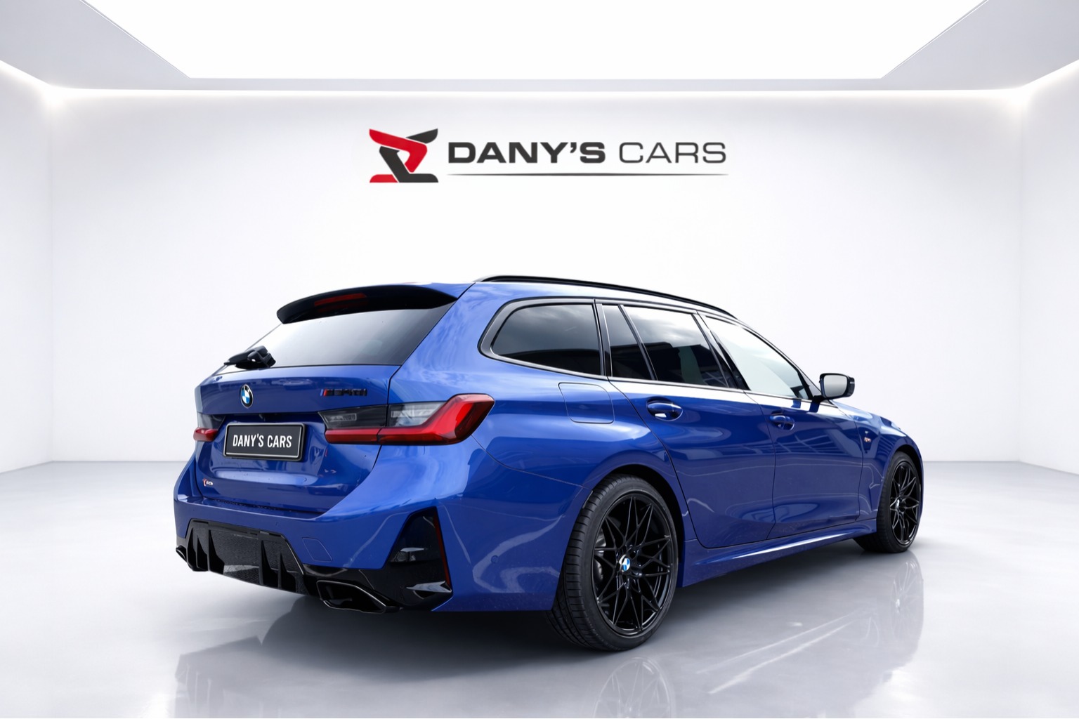 BMW M340i xDrive 48V Touring Steptronic M Sport-image-5