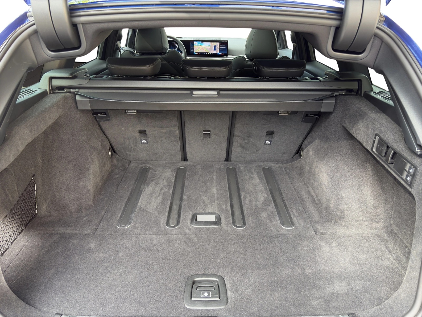 BMW M340i xDrive 48V Touring Steptronic M Sport-image-18