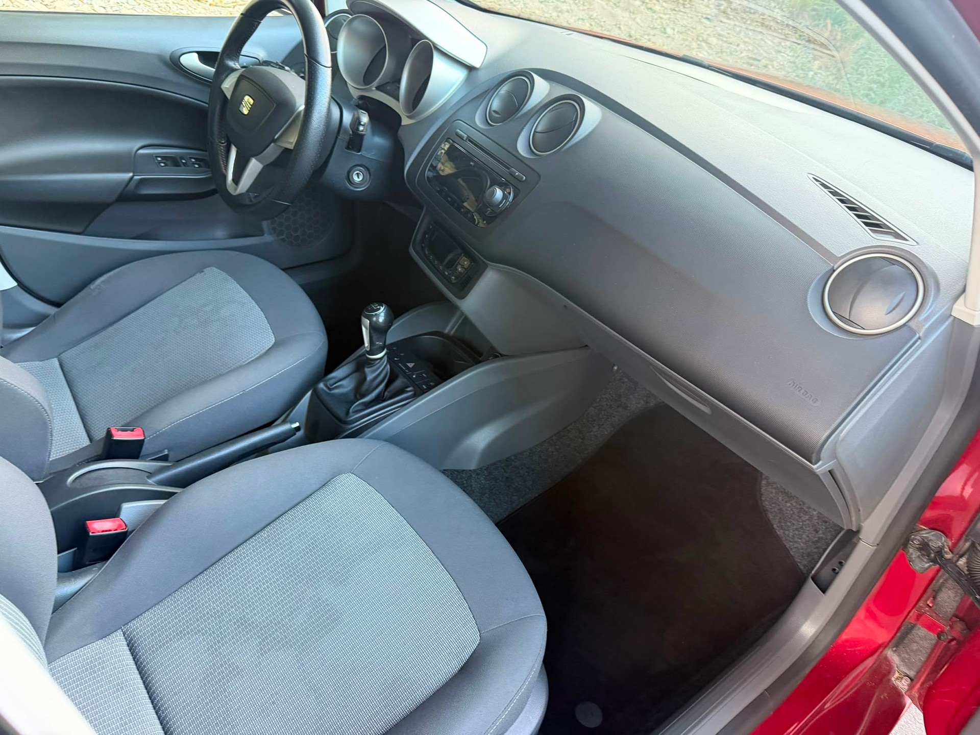SEAT Ibiza 1.2 TSI Style Eco Tech-image-9