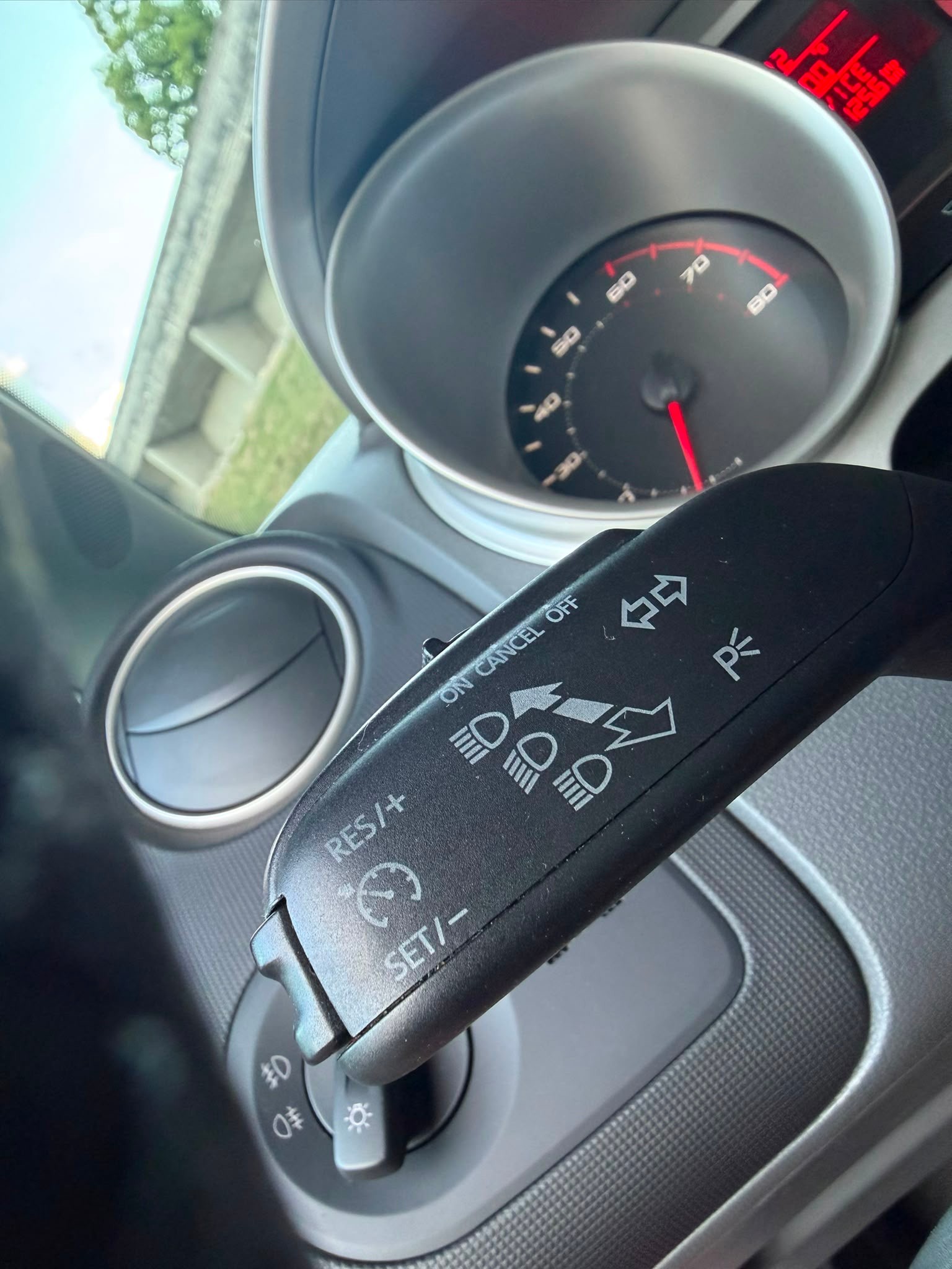 SEAT Ibiza 1.2 TSI Style Eco Tech-image-10