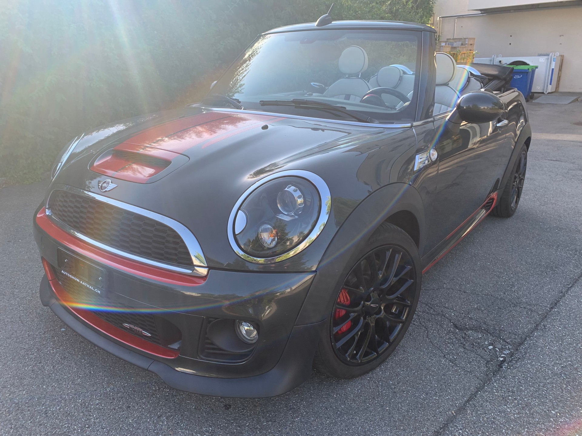 MINI Cooper John Cooper Works Cabriolet-image-1