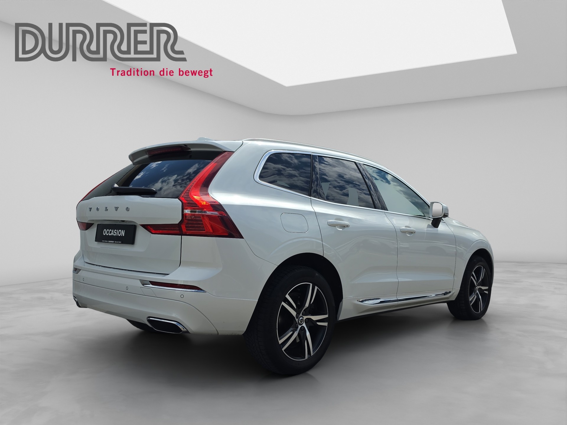 VOLVO XC60 2.0 B5 MH Inscription AWD-image-3