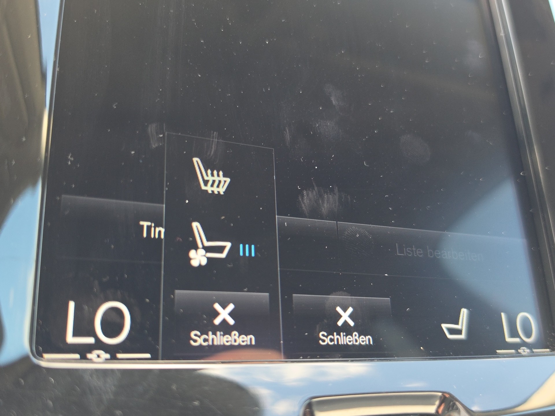 VOLVO XC60 2.0 B5 MH Inscription AWD-image-21