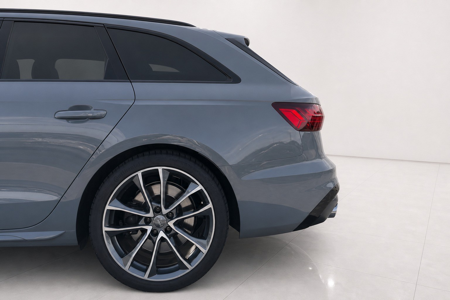 AUDI S4 Avant 3.0 TDI quattro tiptronic-image-9