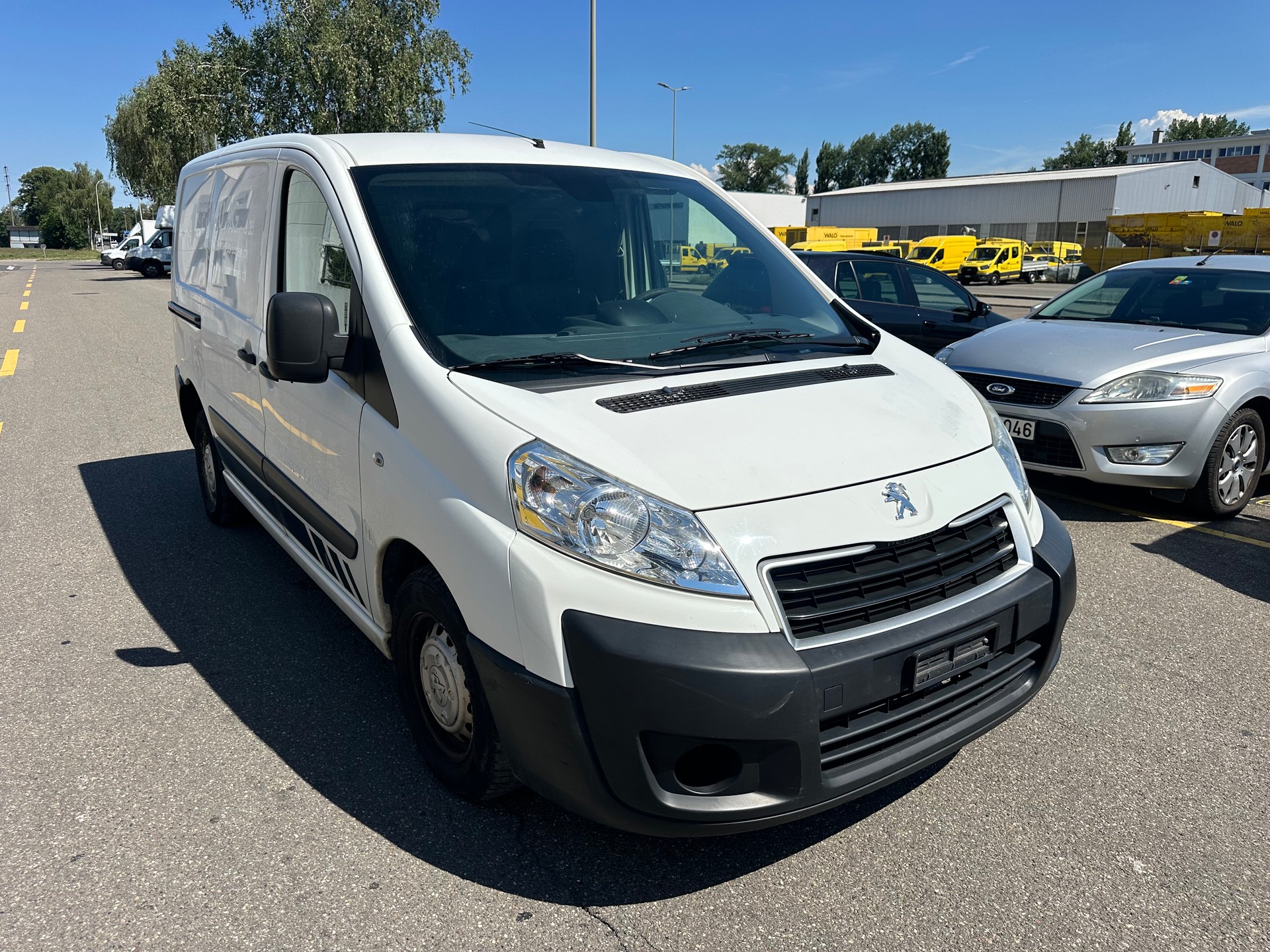 PEUGEOT Expert 1.6 HDi 227 L1H1-image-0