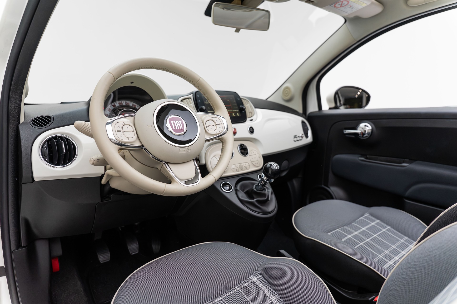 FIAT 500C 0.9 Twinair Turbo Lounge-image-16