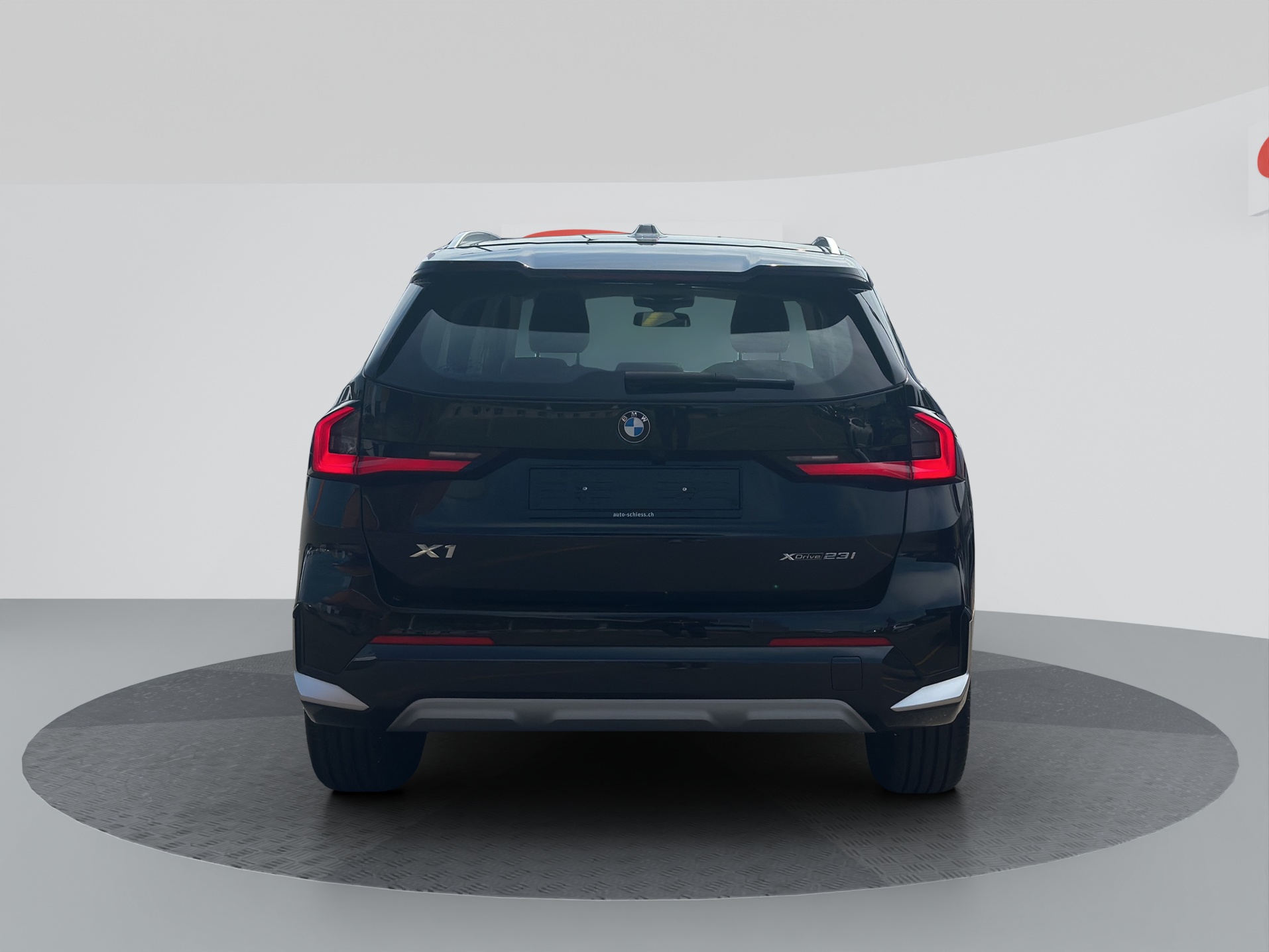 BMW X1 xDrive 23i 48V xLine-image-3
