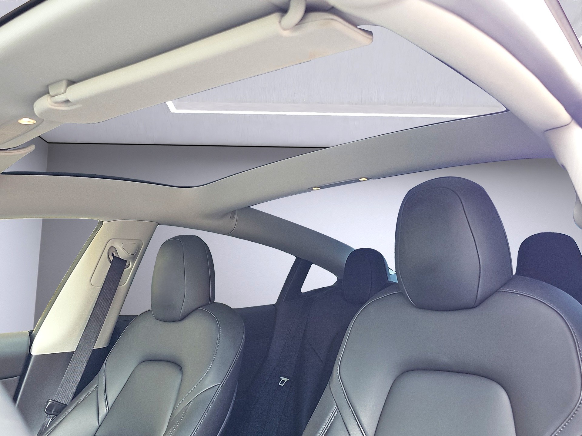 TESLA Model 3 Long Range Dual Motor AWD-image-8