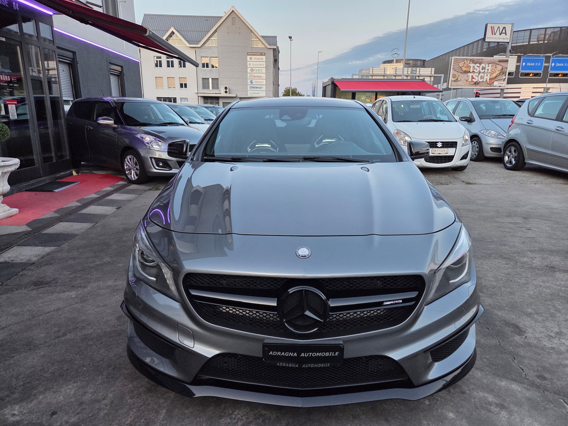 MERCEDES-BENZ CLA Shooting Brake 45 AMG 4Matic Speedshift-image-11