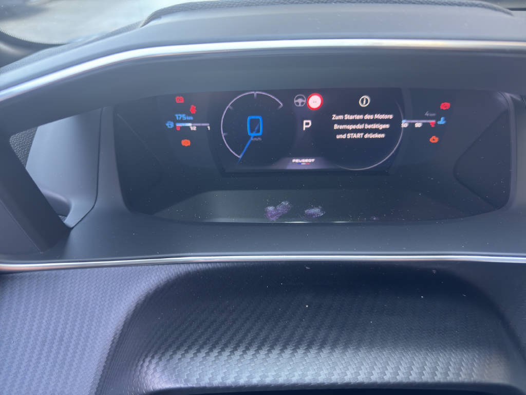 PEUGEOT 208 1.2 Hybrid 145 GT Exclusive-image-5