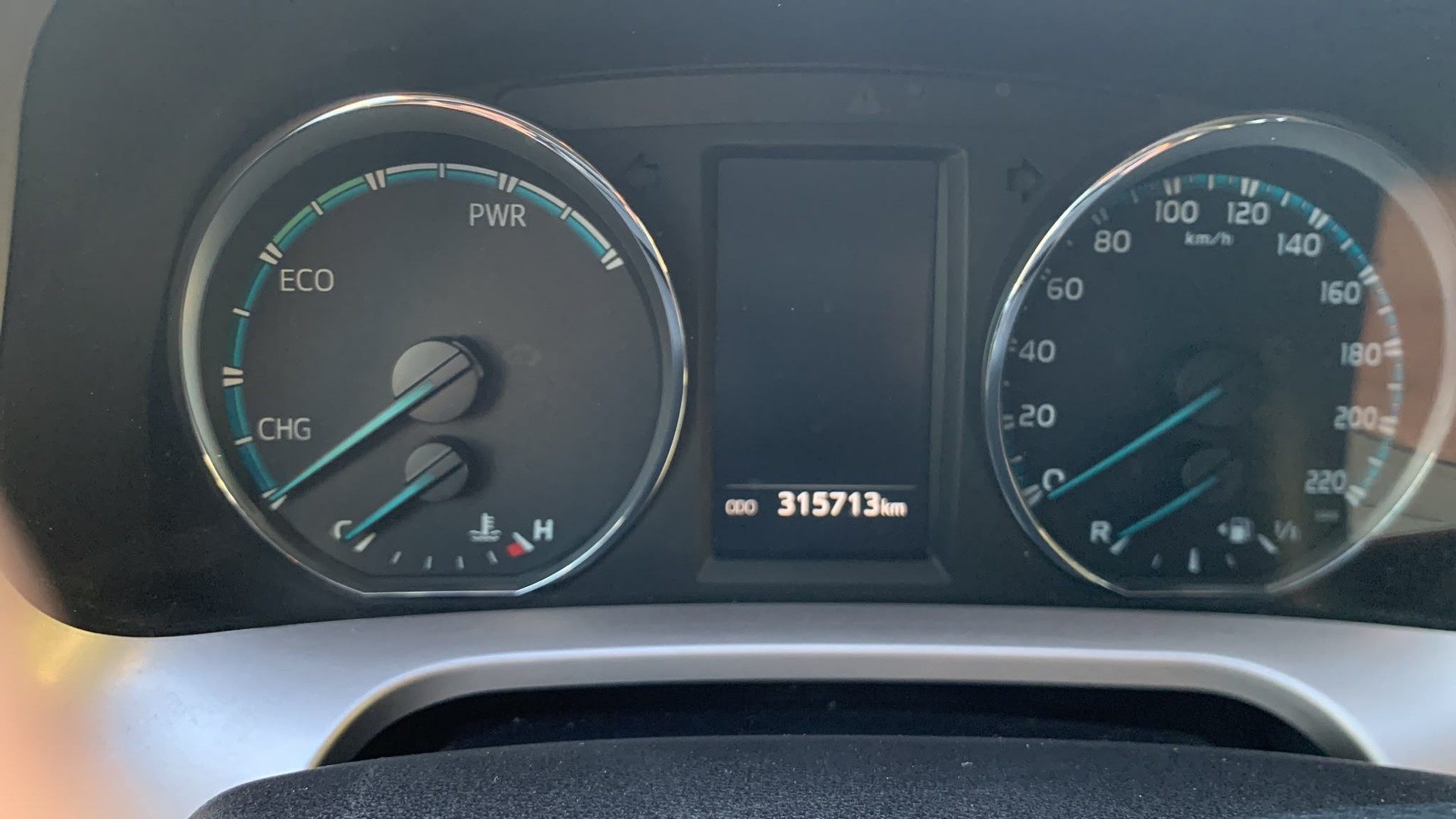 TOYOTA RAV-4 2.5 HSD Trend e-CVT-image-10