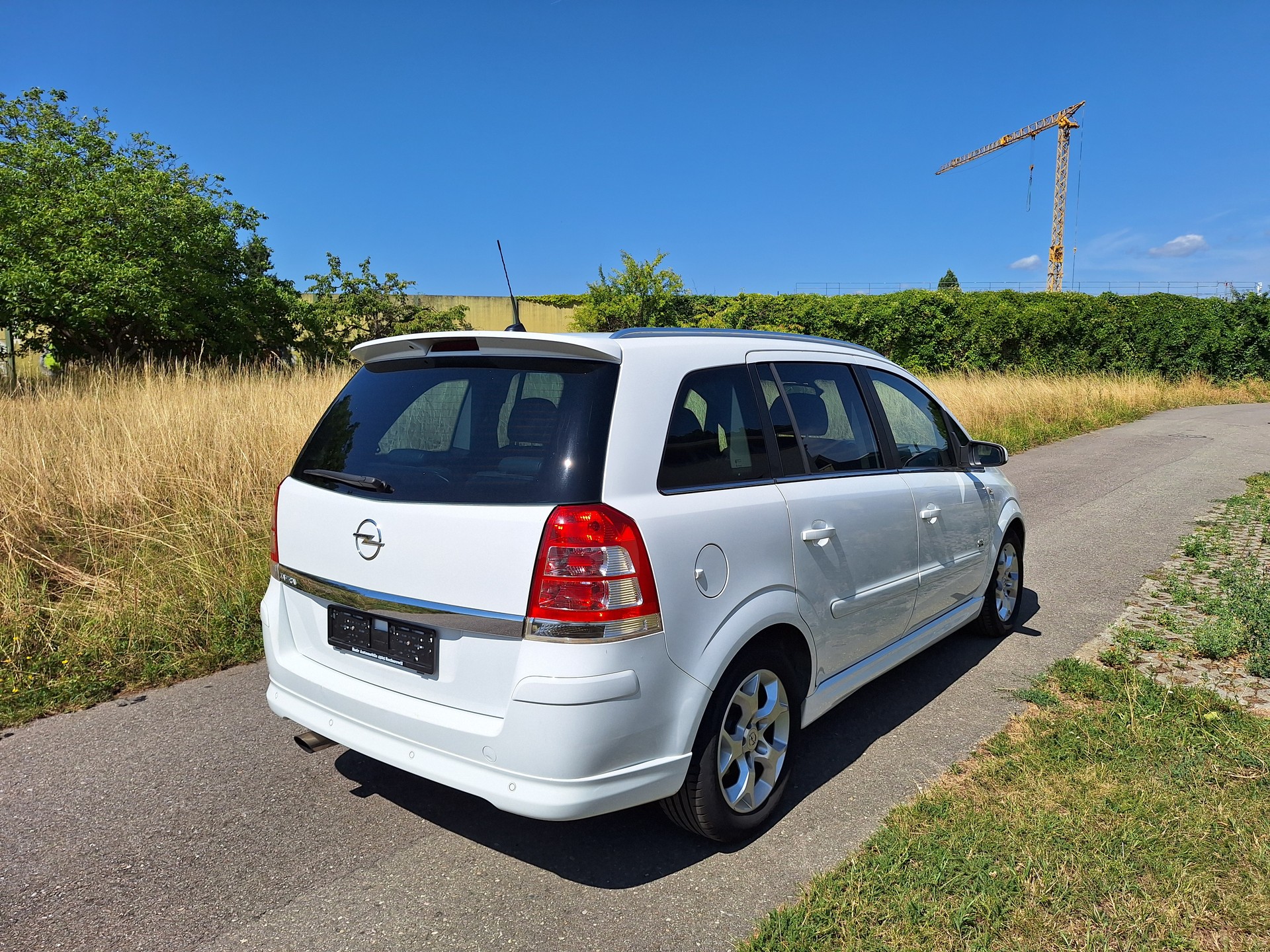 OPEL Zafira 2.2i 16V Edition Automatic-image-4