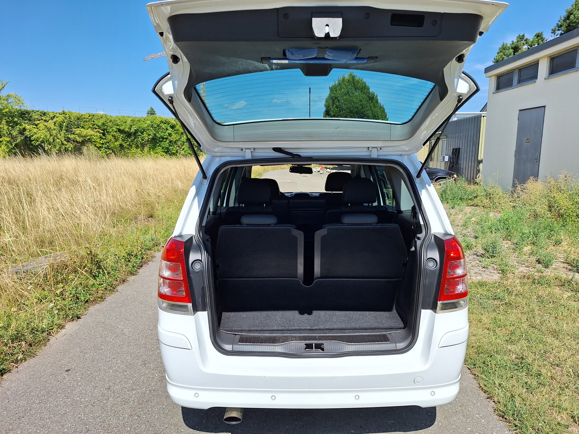 OPEL Zafira 2.2i 16V Edition Automatic-image-10