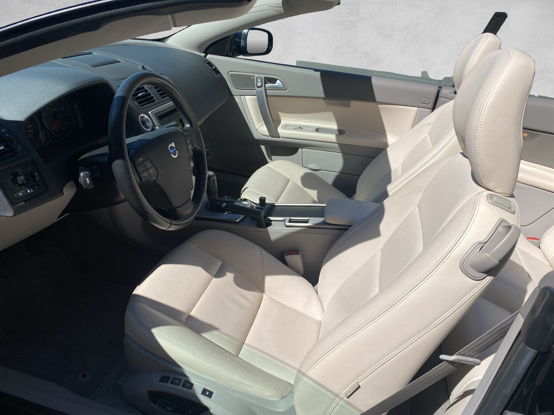 VOLVO C70 T5 Summum-image-6