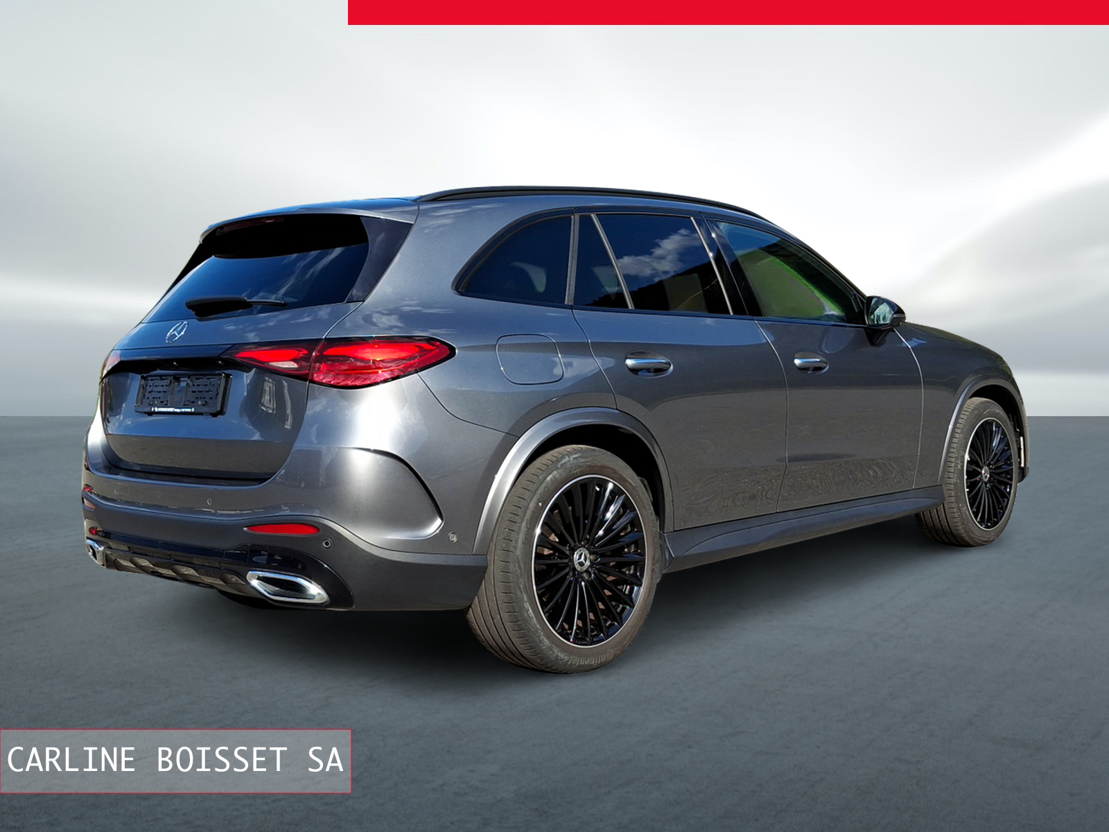 MERCEDES-BENZ GLC 300 4Matic AMG Line 9G-Tronic-image-4