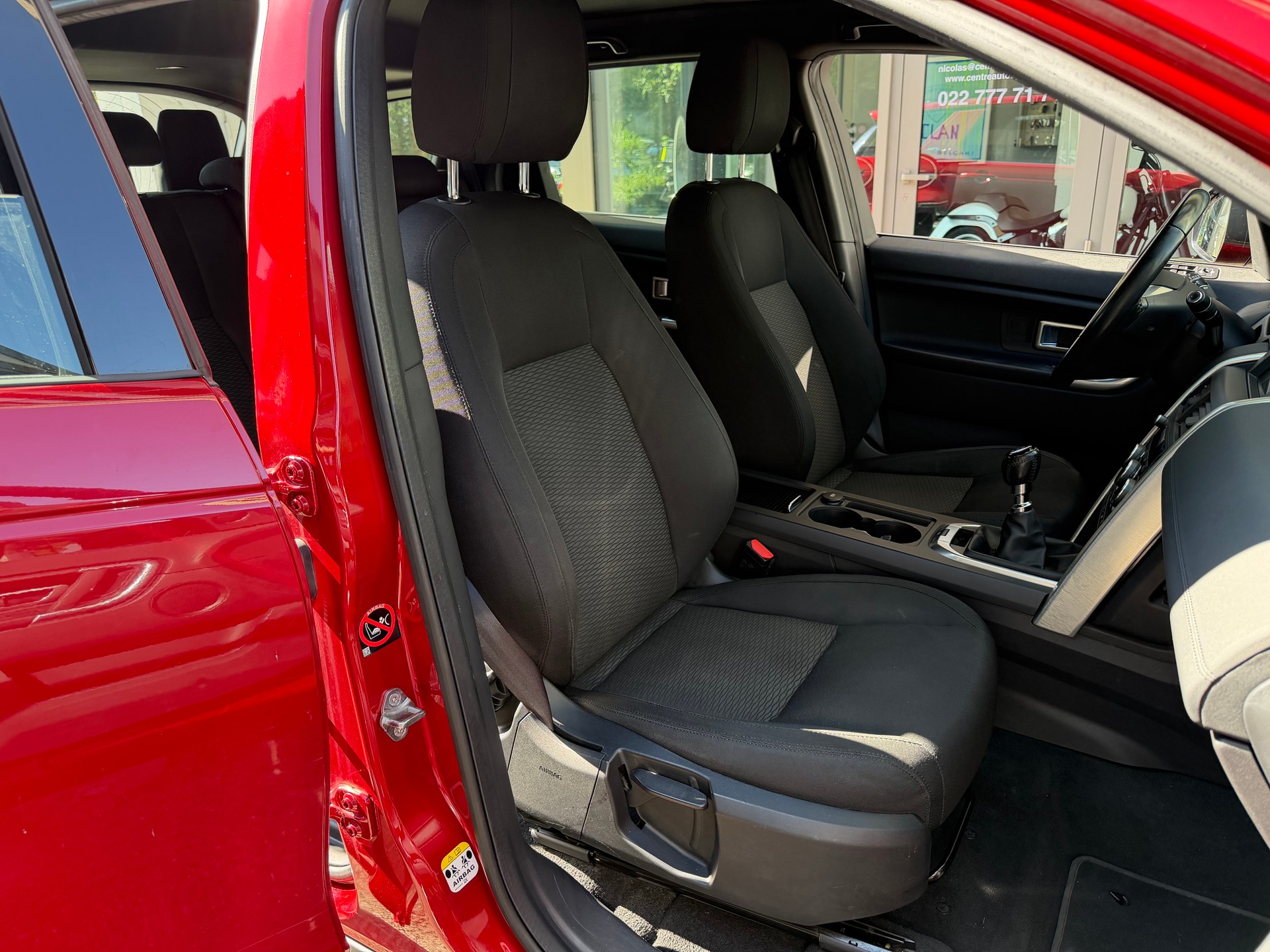 LAND ROVER Discovery Sport 2.0 TD4 Pure-image-8