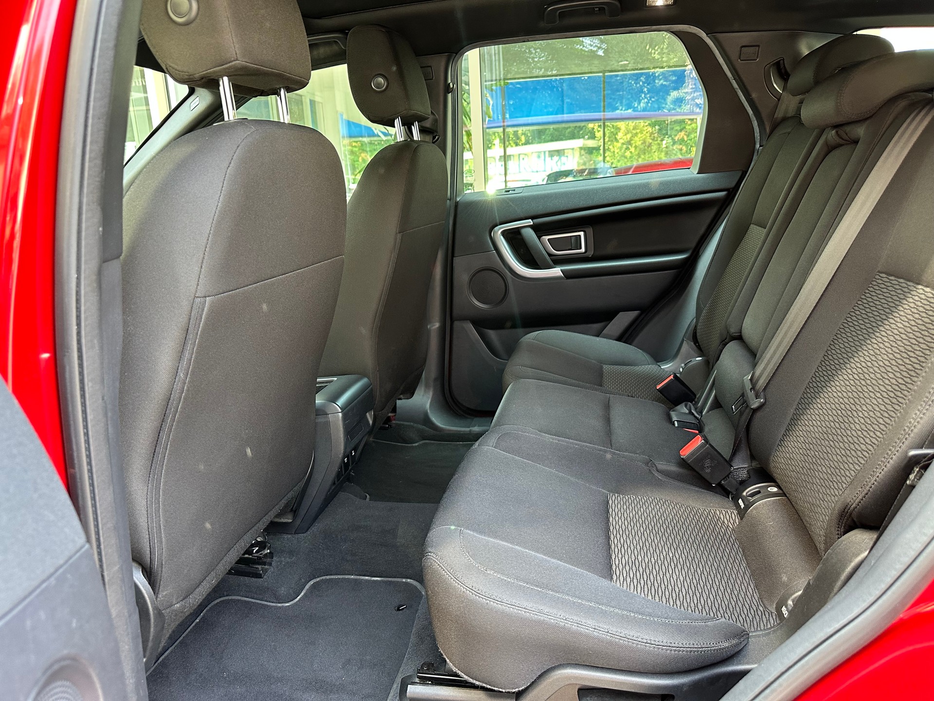 LAND ROVER Discovery Sport 2.0 TD4 Pure-image-7