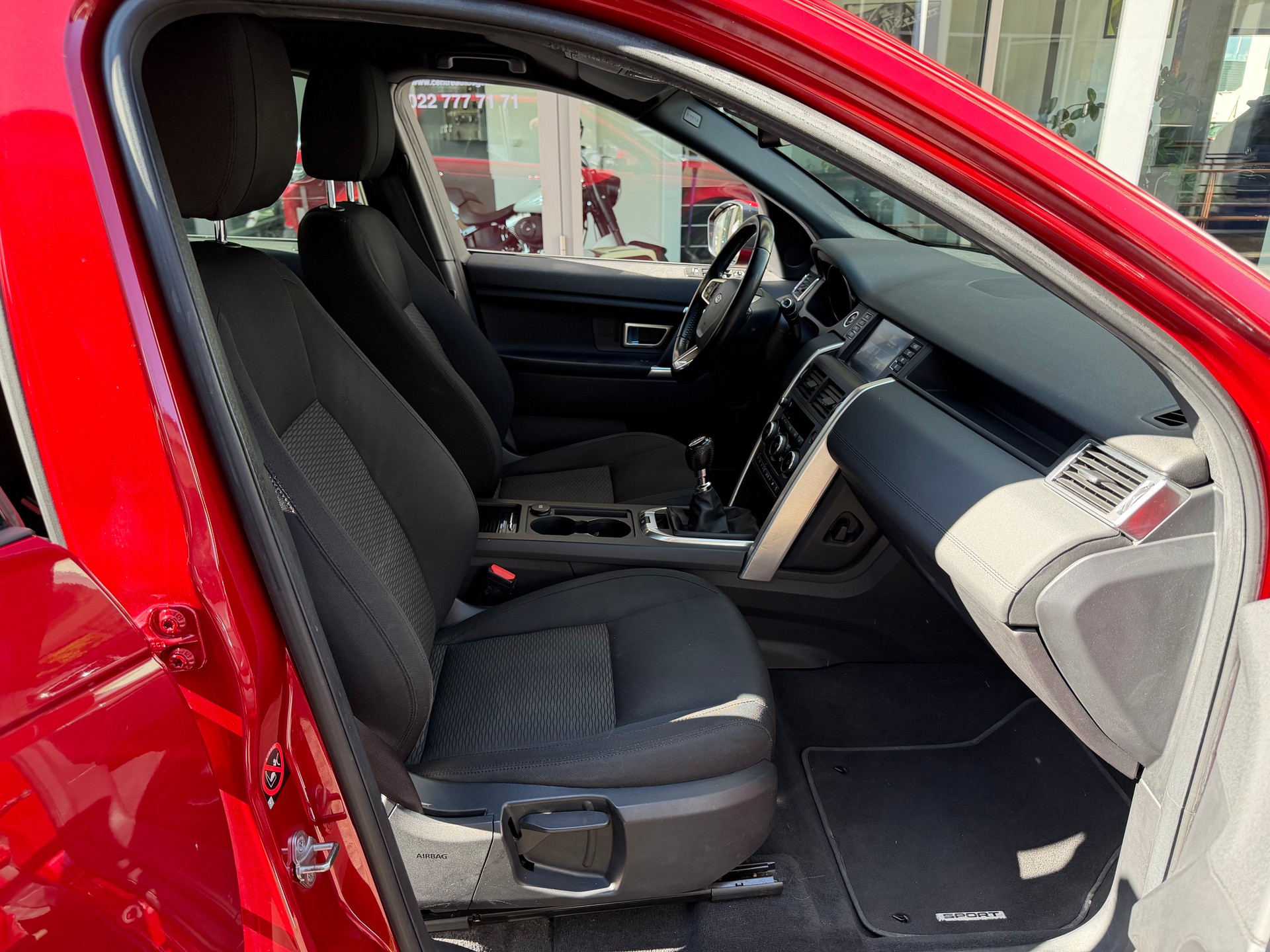 LAND ROVER Discovery Sport 2.0 TD4 Pure-image-9