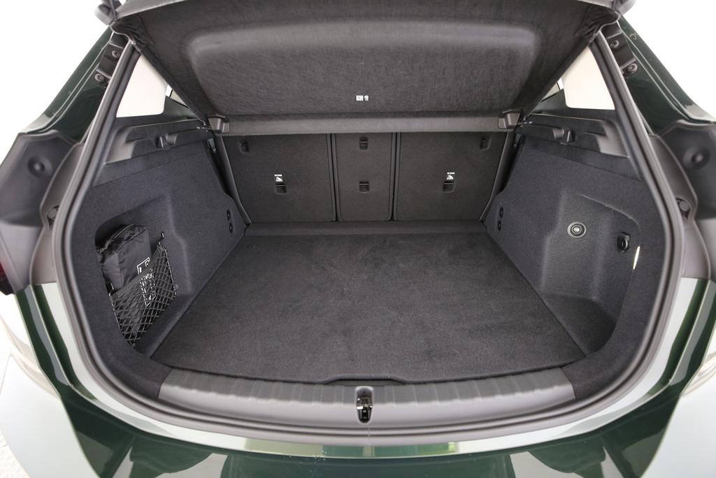 BMW 223i xDrive Active Tourer-image-15