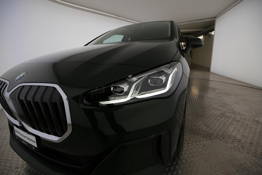 BMW 223i xDrive Active Tourer-image-17