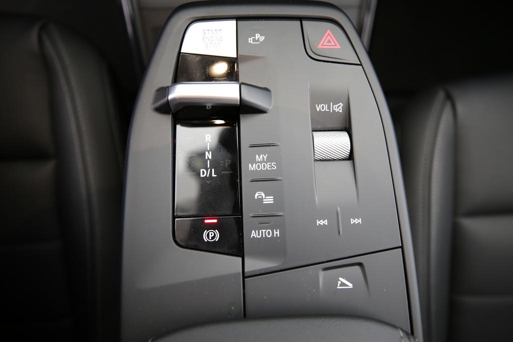 BMW 223i xDrive Active Tourer-image-11
