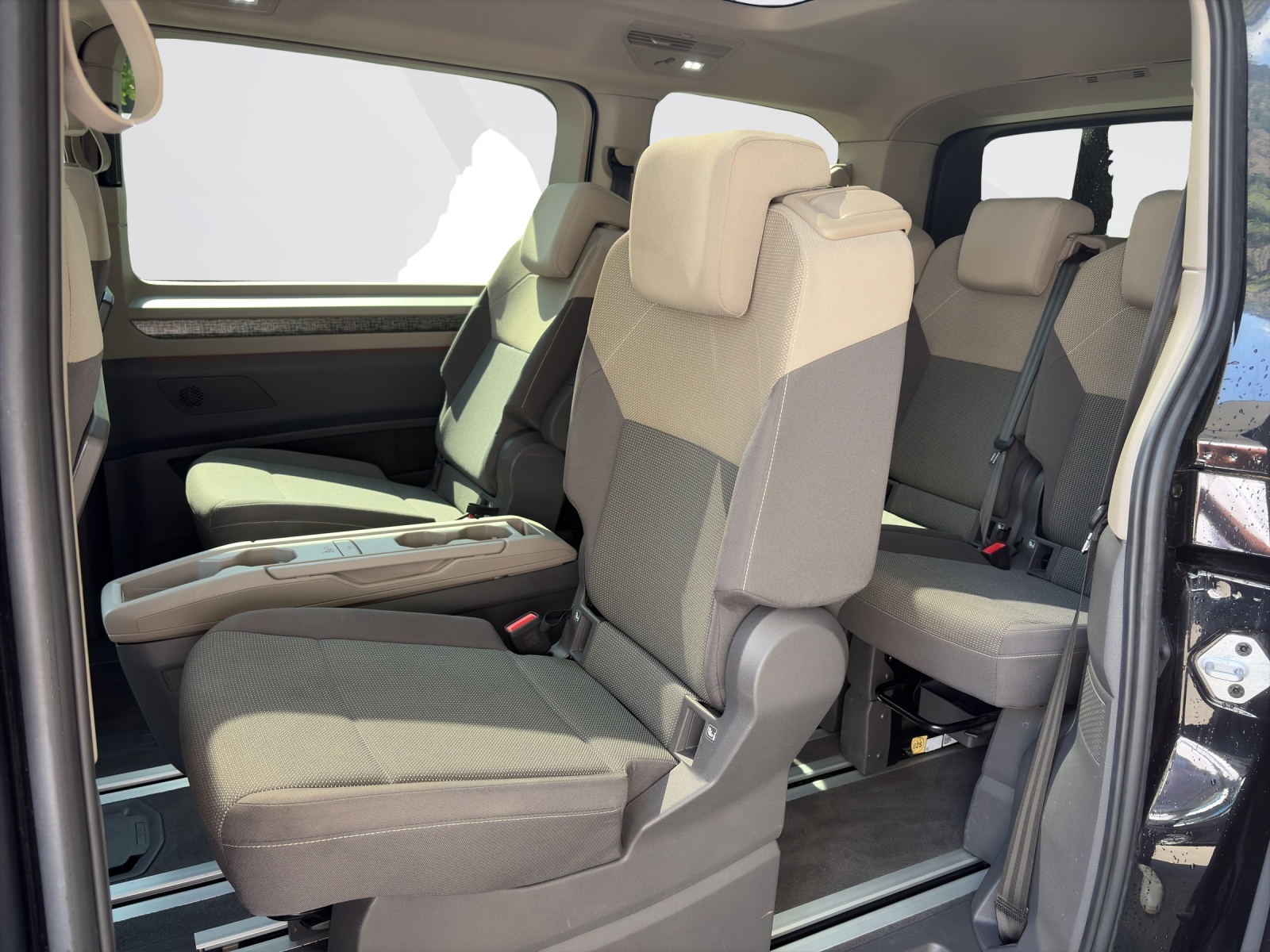VW T7 MULTIVAN-image-17