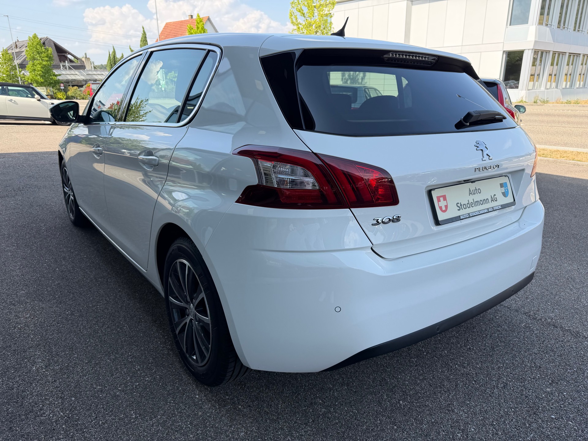 PEUGEOT 308 1.6 THP Allure-image-6